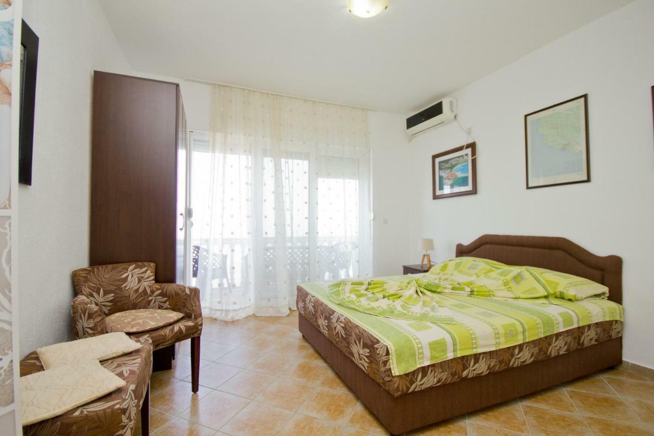 Apartments Dora Dobra Voda Esterno foto